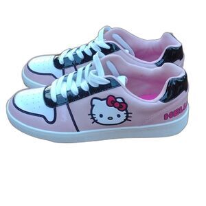 Sanrio Pink Black and White Hello Kitty Court Sneakers Size 10